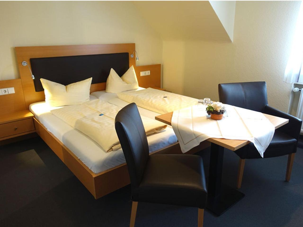 Hotel Gasthaus Krone 이멘슈타트암보덴지 외부 사진
